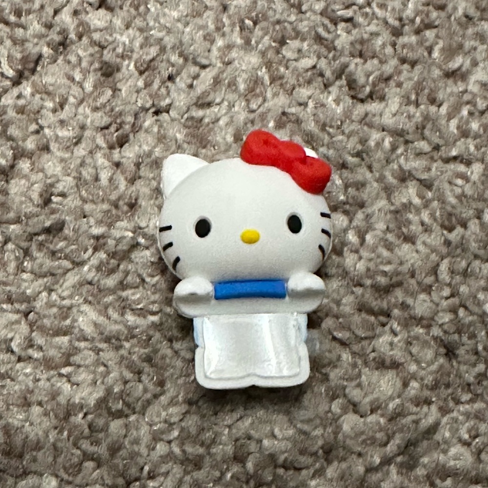 Hello Kitty Phone Buddy